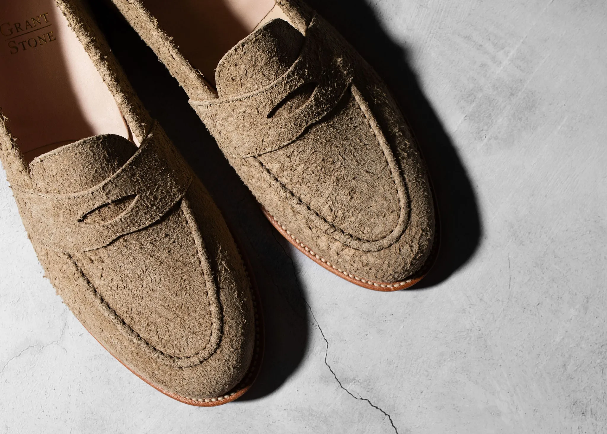 Traveler Penny Milkshake Rough Suede